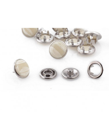 Springi metalowe, ozdobne 9,5 mm srebrne z cyrkonią w kolorze ivory.